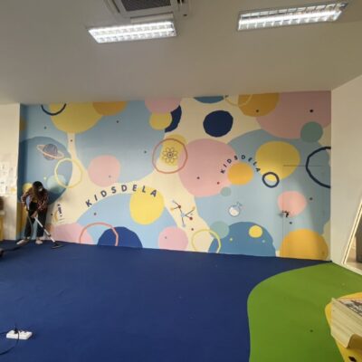 พิมพ์สติ๊กเกอร์ผนังโรงเรียน