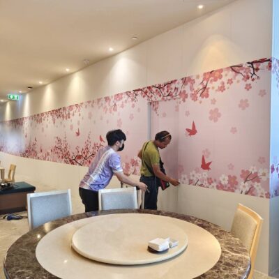 รับติดตั้งสติ๊กเกอร์ติดผนัง