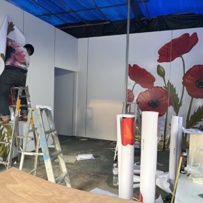 สติ๊กเกอร์ติดผนัง พร้อมติดตั้ง