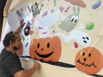 สติ๊กเกอร์ติดผนัง พร้อมติดตั้ง