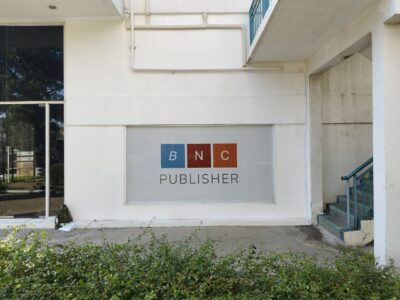 สติ๊กเกอร์ติดผนังโลโก้บริษัท