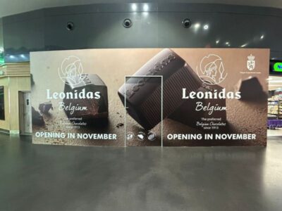 สติ๊กเกอร์โฆษณาติดผนังก่อสร้าง