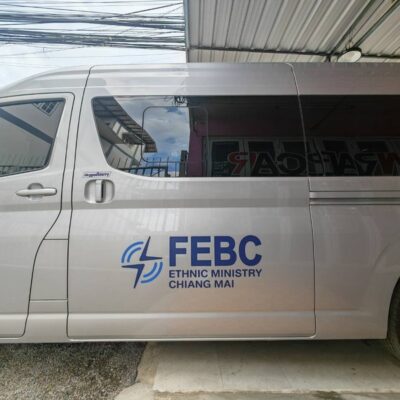 สติ๊กเกอร์ติดรถตู้บริษัท