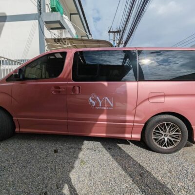 สติ๊กเกอร์โลโก้ติดข้างรถ