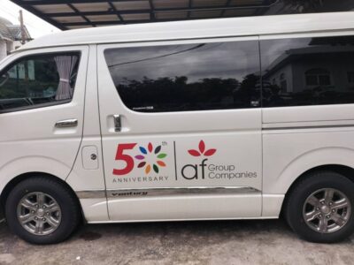 สติ๊กเกอร์โลโก้ติดข้างรถ