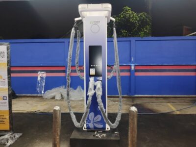 รับทำสติ๊กเกอร์ติดสถานีชาร์จรถ