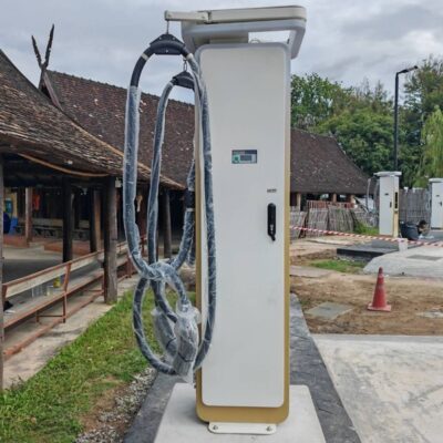 รับทำสติ๊กเกอร์ติดสถานีชาร์จรถ