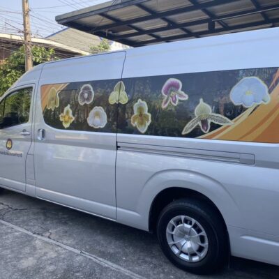สติ๊กเกอร์ติดรถตู้